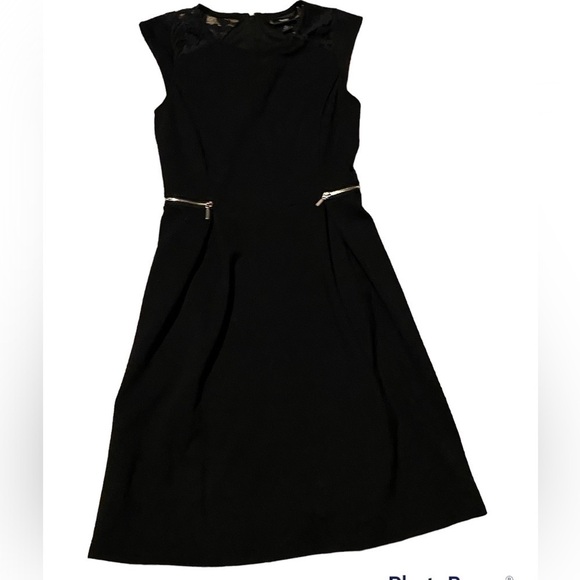 Mossimo Small A line Zip Back dress with lace detail - Picture 1 of 5